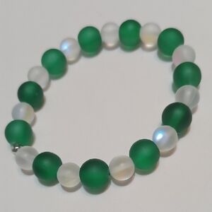 Elegant Green and White Beaded Bracelet